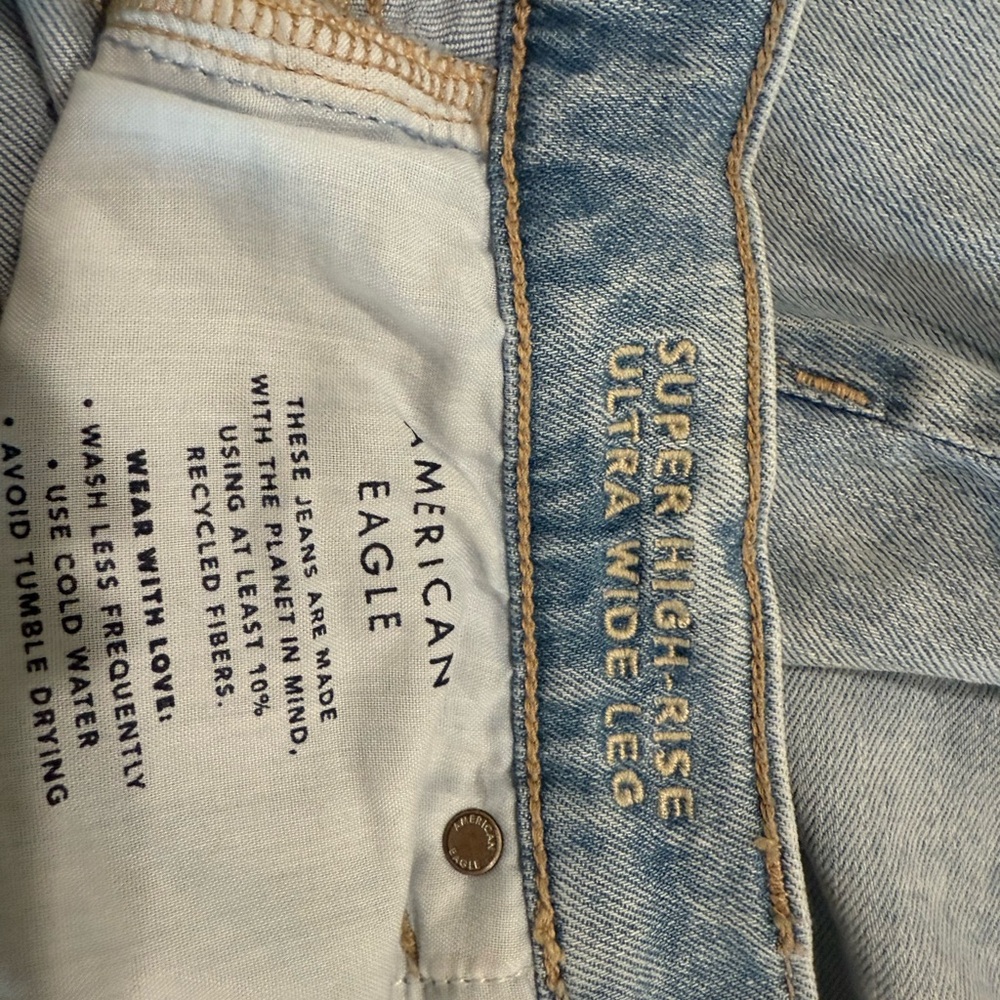 American Eagle Outfitters Light Blue Denim